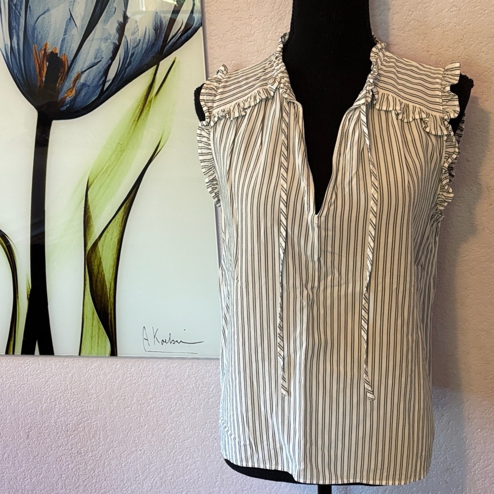 LOFT outlet women’s shirt size medium